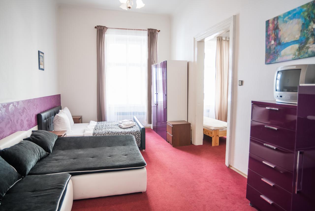Hotel Venezia Praag Buitenkant foto